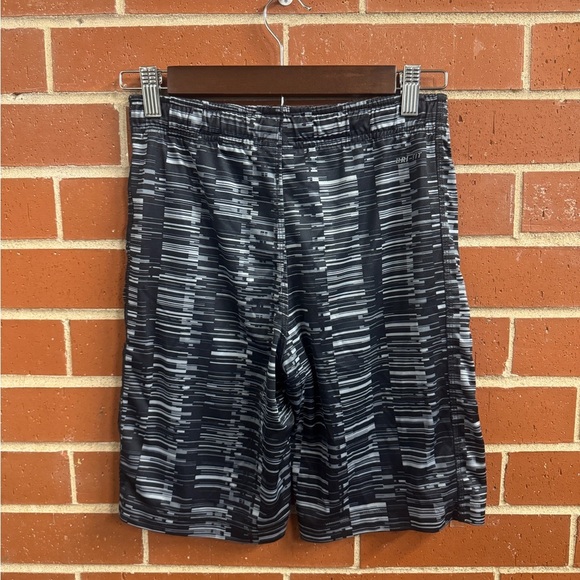 Nike Dri-FIT Men’s Athletic Training Shorts Black Gray Stripe Size Small - Picture 2 of 3